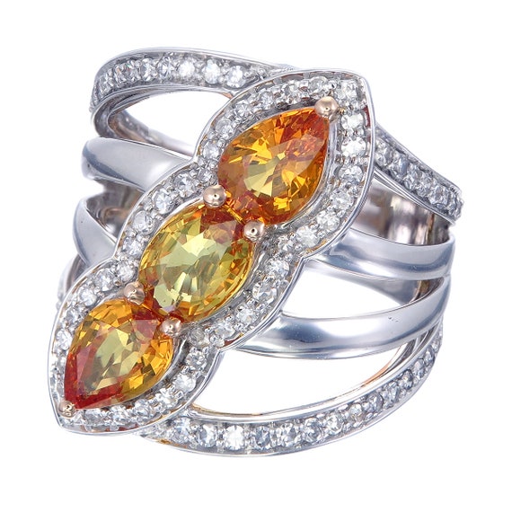 Classic Ring in Orange Sapphire