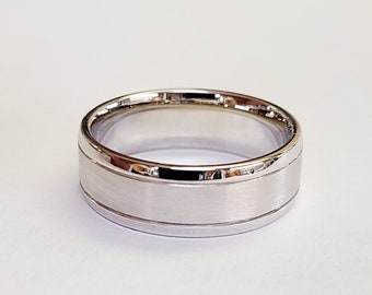 14K Gold Ring Item 1132 Wedding band 7 mm
