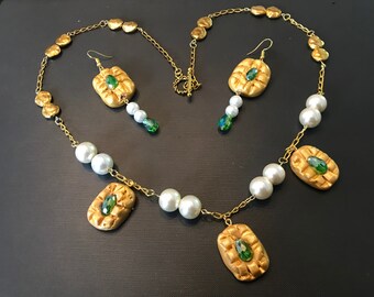 Necklace and Earring Jewelry Set  Green Crystal Beads and Faux Pearls with Three Gold Tone Teardrop Pendants