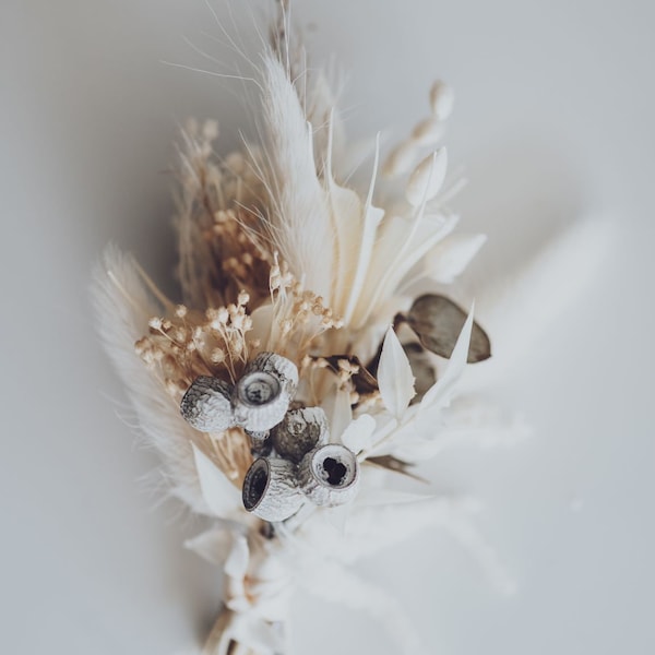 Dried + Preserved Boutonniere