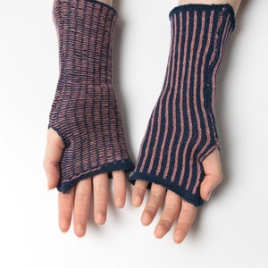 Gants tricotés en laine mérinos à rayures image 4