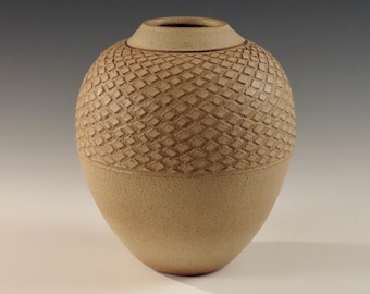 Desert Diamond Vase by Lee Middleman