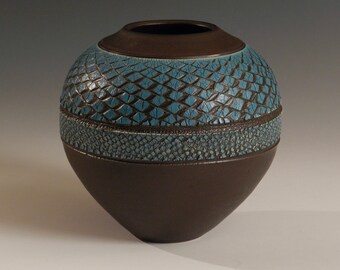 Duo-Blue Diamond Vase by Lee Middleman