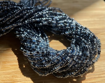 Passione di Mezzanotte – Perline per la vita blu scuro e blu | Catena per l'ombelico da annodare | Catena per l'ombelico | Gioielli per il corpo minimalisti fatti a mano | perline minuscole da 2 mm