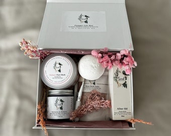 Vegan Skincare Gift Box: Natural Clay Mask, Sugar Scrub & Bath Bomb