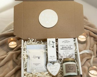ABRAZOS CÁLIDOS. Un abrazo para desear una pronta recuperación. Paquete de cuidados. Regalos para el duelo por la pérdida de un ser querido. Cesta de regalo con vela de regalo. Pensando en ti. Regalo para el bienestar.