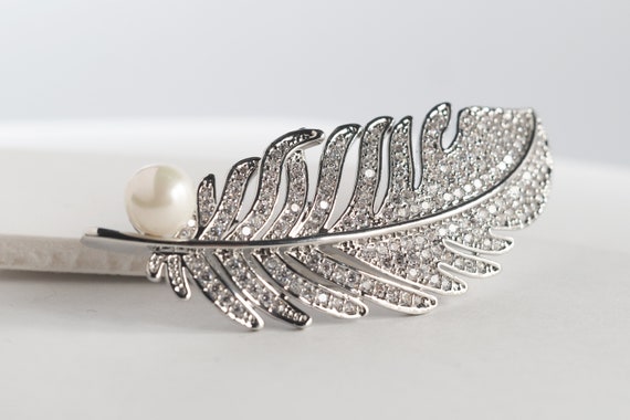 Vintage Crystal Sparkling Feather Brooch Pin Art … - image 8