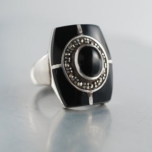 Vintage 925 Sterling Silver Black Onyx and Marcasites Ring Large Marcasite Ring Cocktail Ring Black Onyx Zodiac -Gemini, Leo Size 6 1/2