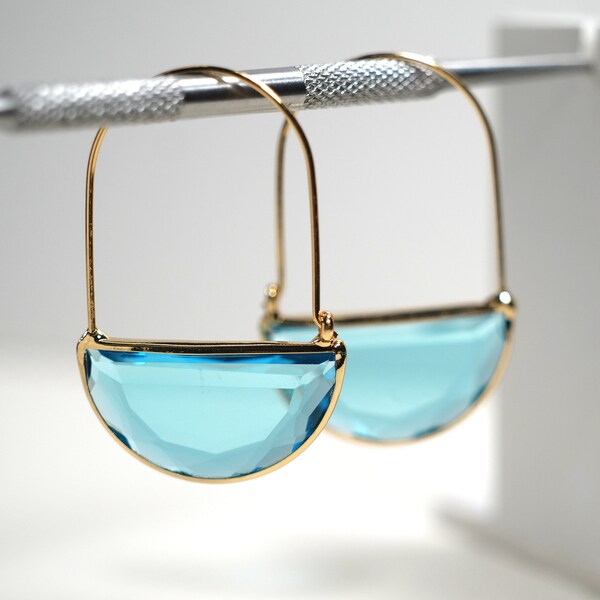 HALF FLOWER EARRING