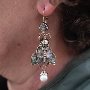 Goth Moth Skull Fly Insect Scarab Art Deco Antique Style Cultured Freshwater Pearl Lever Back Earrings Fast Shipping from USA! A2