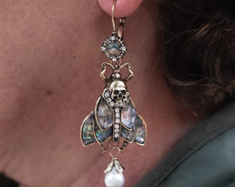 Goth Moth Skull Fly Insect Scarab Art Deco Antique Style Cultured Freshwater Pearl Lever Back Earrings Fast Shipping from USA! A2