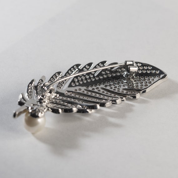 Vintage Crystal Sparkling Feather Brooch Pin Art … - image 9