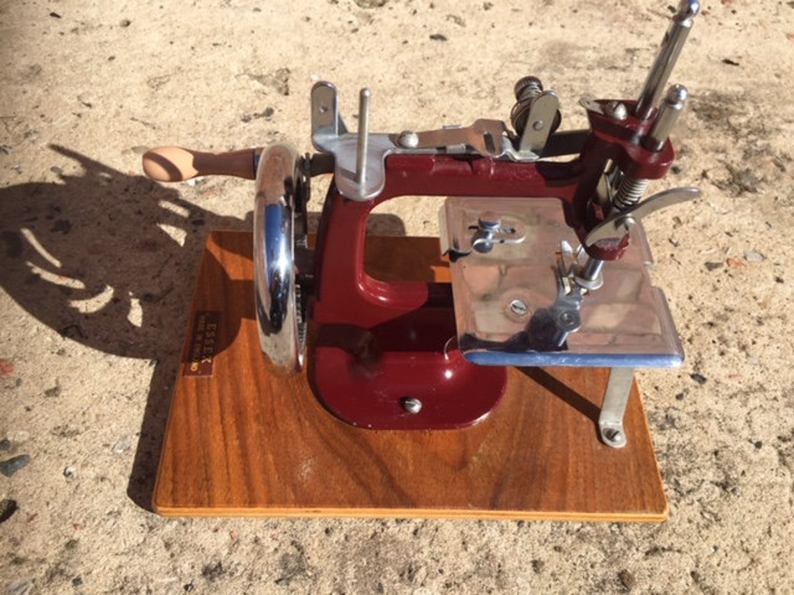 Vintage Essex Miniature Toy Sewing Machine with original case Etsy