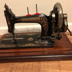 Antique Bradbury High Arm Family Hand Cranked Sewing Machine c.1902
