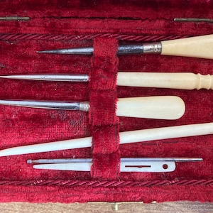 Vintage Reizende Naaien/Etui Kit c.1920's afbeelding 2