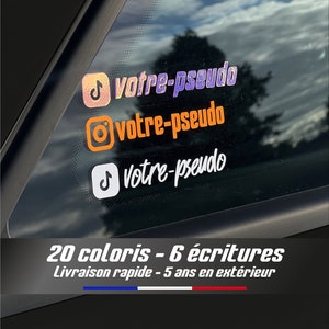 Découvrez nos étiquettes personnalisables avec votre pseudo Facebook ou TikTok, conçues pour adhérer parfaitement aux vitres de votre voiture ou moto. Affichez votre présence en ligne avec style et originalité.