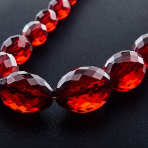 Vintage 30/40s Antique Cherry Faceted Bakelite Necklace 30g. Semichrome Polish tested. Art Deco style. A unique gift. A gift for her.