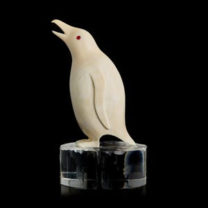 Inuit Vintage Carved Antarctic Penguin Figurine. Inuit Toy. Eskimo Figurine, Yakut Miniature, Yupik Alaskan Collectible Carved Sculpture.