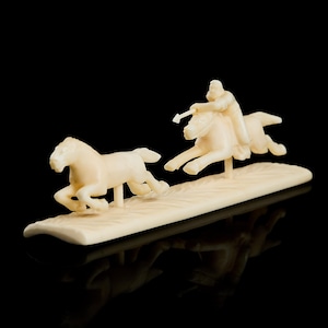 Carved Inuit sculpture: Arctic vintage Eskimo scene, authentic Inuit carving, Chukchi, Eskimo carving, Yakut miniature. Inuit toy. Gift