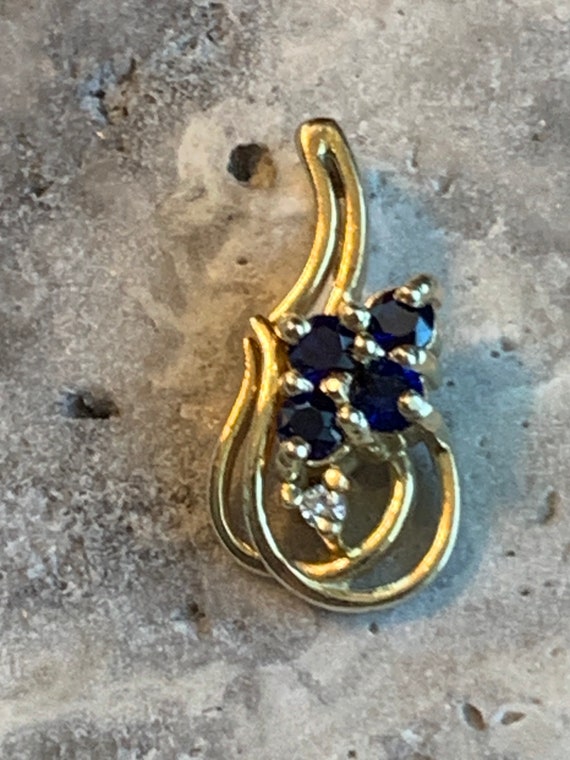Vintage, genuine sapphire diamond gold pendant, 14