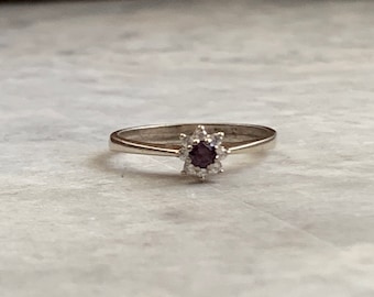 Sdouefos 2Pcs Womens Purple CZ Engagement Rings 925 Sterling Silver Shining Amethyst Ring Tear Drop Shape Cubic Zirconia Promise Rings Set