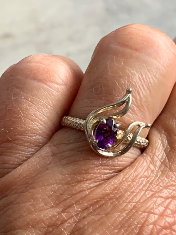 Vintage Oval Amethyst Ring, Solitaire Amethyst Ri… - image 1