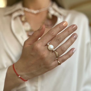 AUTHENTIC PEARL ring flat coin pearl centerpiece with mini pearl band