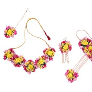 SAUMAKSHI DESIGNS Beautiful Flower Jewellery Set For Women(Pink+Yellow)