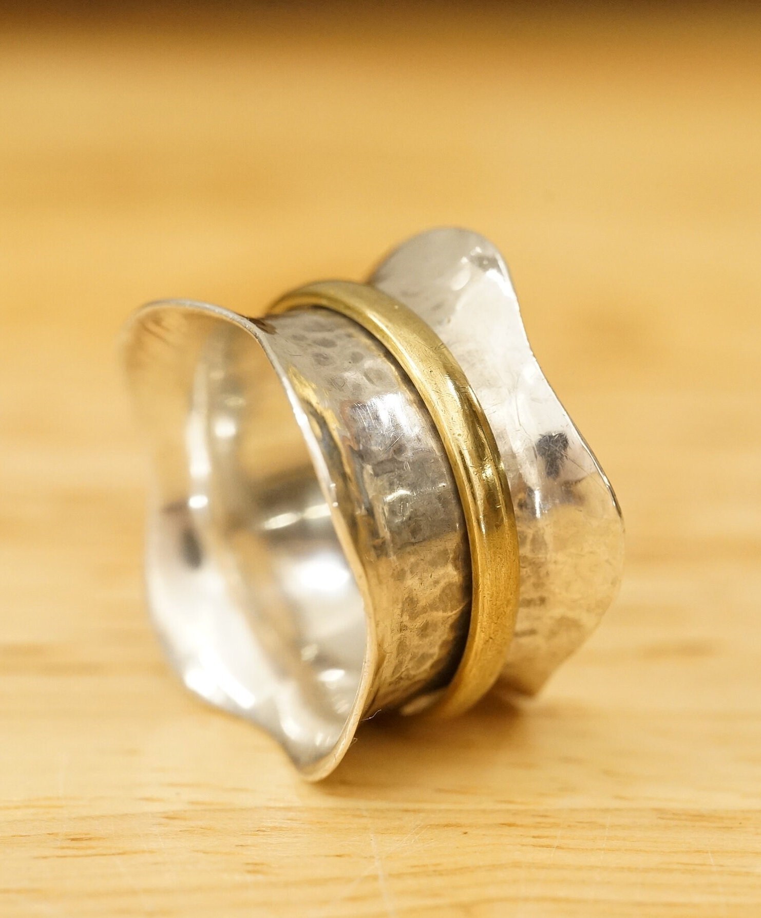 AHM Artisan Jewelry 925 Sterling Silver 15MM Hammered Scallop Ring