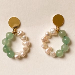 Green earrings, elegant earrings, semi-precious stone jewelry. Jewel gilded with 24k fine gold. Pearl and aventurine creole.