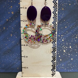 60&#39;s inspired purple and confetti earrings