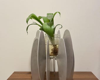 Small Aluminum Plant Pot Stand