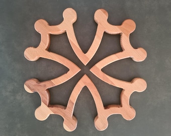 Handcrafted beech wood tray, in Occitan cross pattern