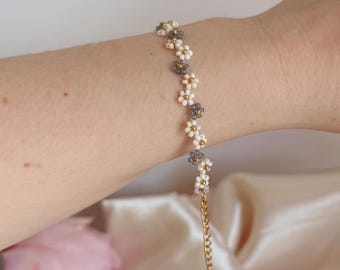 Handmade Daisy Beaded Bracelet – Jeans Blue Flower Pearl Bracelet