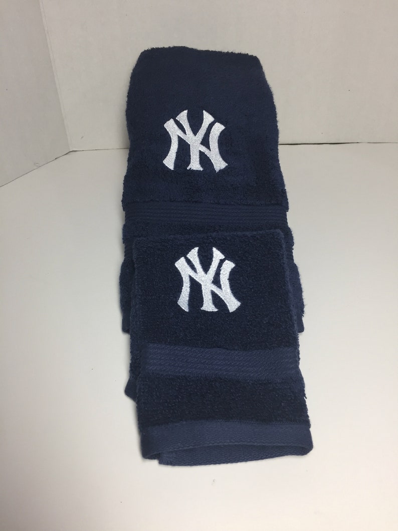 New York Yankees Towel / Washcloth Set, Yankees Hand Towel, Bathroom