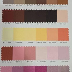 Puede incluir: Una carta de colores con 24 muestras de tela en varios tonos de marr&oacute;n, amarillo, naranja, rosa y rojo. Cada muestra est&aacute; etiquetada con un n&uacute;mero y un nombre de color, como 360 Latte, 331 Camel, 332 Mocha, 330 Cappuccino, 356 L/ Copper, 336 Cinnamon, 337 Rust, 344 M/ Rust, 333 Brown, 335 D/ Brown, 348 Chocolate, 430 Peach, 427 L/ Yellow, 426 Yellow, 458 Canary, 454 Pride Yellow, 450 Tangier, 431 Orange, 447 D/ Orange, 444 L/ Coral, 432 Coral, 567 Blush Pink, 527 Pink, 537 D/ Pink, 539 Candy Pink, 540 Bubble Gum, 528 Hot Pink, 529 Fuschia, 530 Rose, 531 D/ Rose.