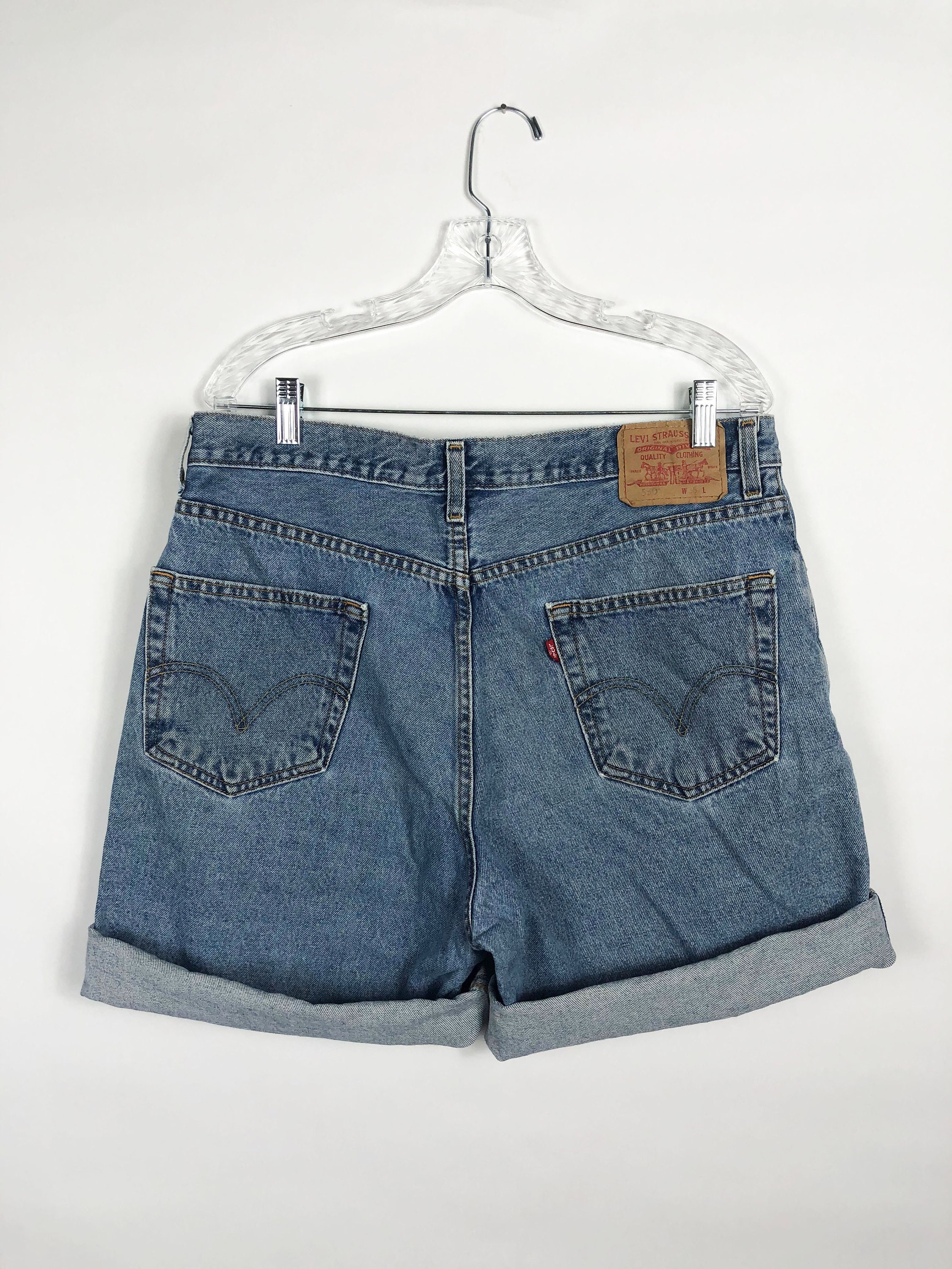 36 Denim Levi Shorts / High Waisted Mom 