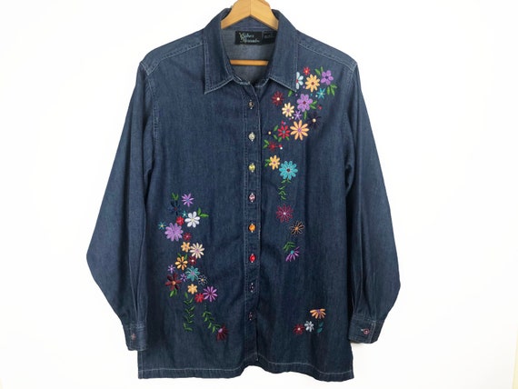 Flower Embroidered Denim Button Up / Women’s Mediu