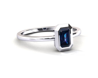 Alexandrite Ring / Minimalist Ring / Emerald Cut Alexandrite / SOLID White Gold Ring / Alexandrite Jewelry / June Birthstone
