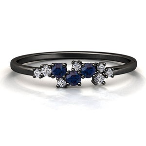 Anillo apilable Alexandrite / Anillo minimalista / Anillo de racimo / Anillo de oro negro / Diamantes naturales / Anillo alexandrita / Regalo de aniversario