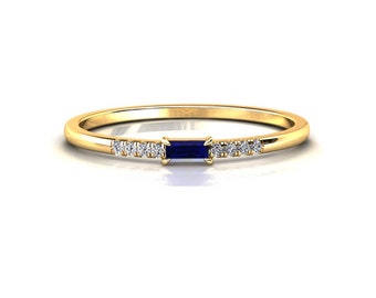 NATURAL Sapphire Band / 14k Yellow Gold Blue Sapphire Baguette Ring / Petite Stacking Band / September Birthstone / Minimalist Sapphire Ring