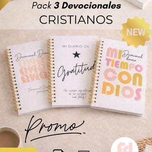 May include: Three spiral-bound Christian devotional journals with gold accents. The journals have white covers with text in various fonts and colors, including "Mi Diario de Gratitud" and "Tiempo con Dios." The image includes the text "Pack 3 Devocionales Cristianos."