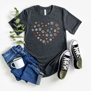 Dog paw shirt labrador mom shirt labrador tee labrador retriever shirt labrador gift labrador paw labrador mama shirt labrador lab paws
