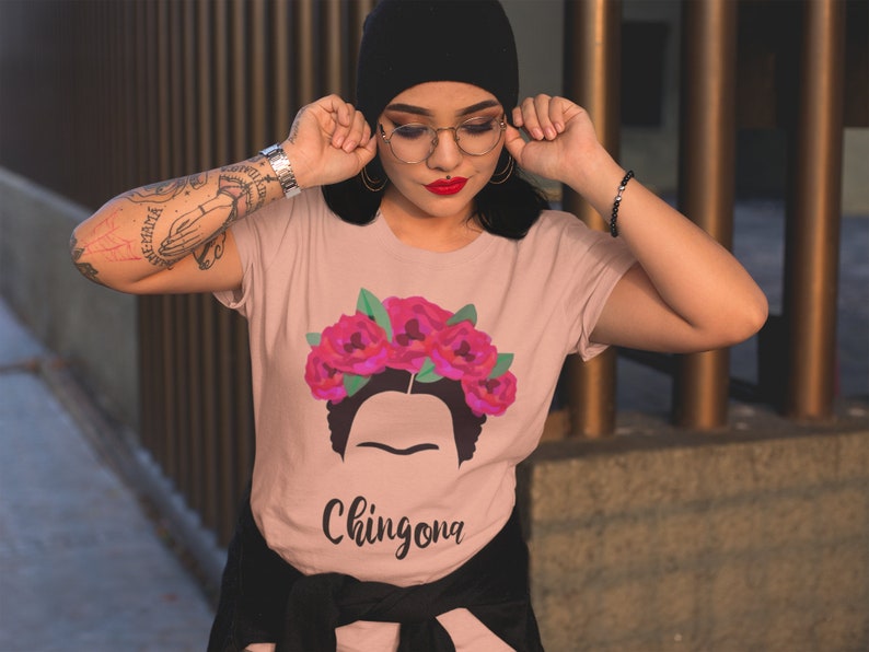 Frida Roses Shirt Tank Top Raceback Roses T-Shirt,Mujer Exitosa Shirt,Mexican Shirt Mujer Chingona T-Shirt Women T-Shirt Birthday Shirt