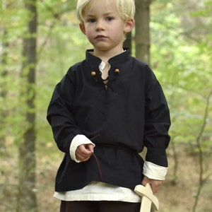 Children's medieval shirt Colin, with lacing, black