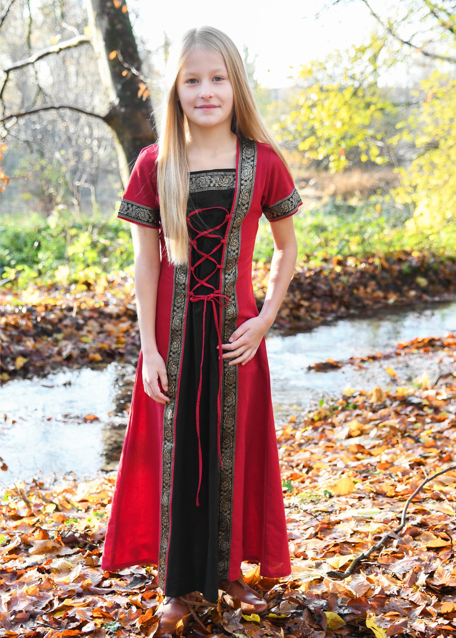 Vestido Medieval niña Leonor en manga corta, rojo-negro ⚔️ Tienda-Medieval