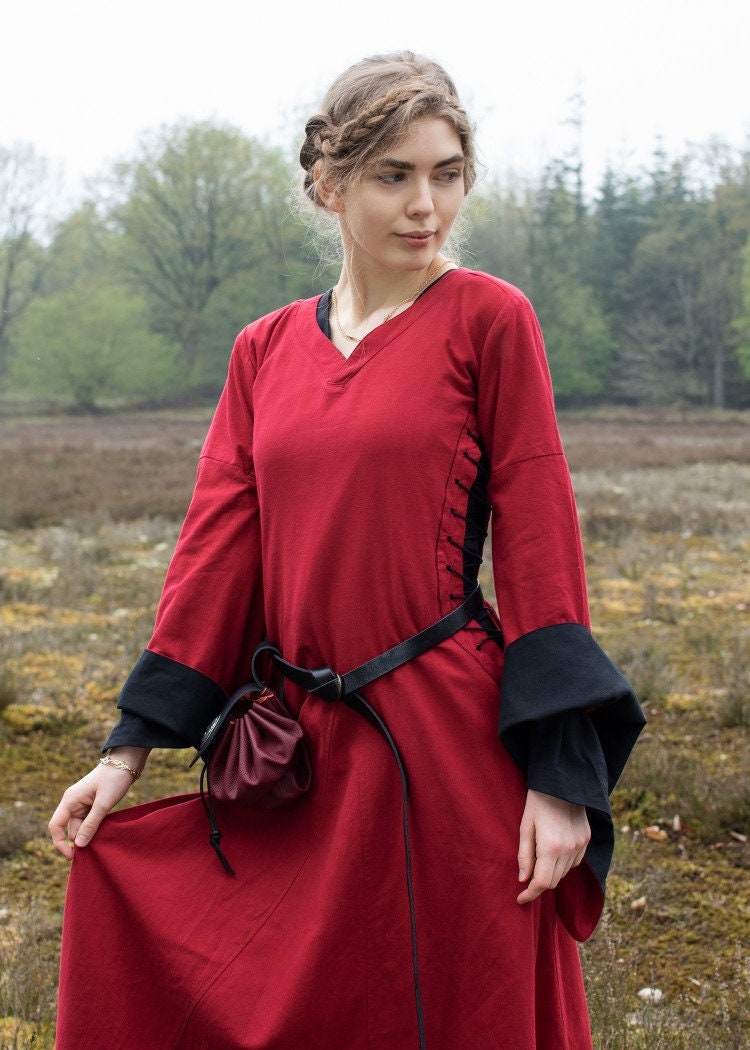 Late Medieval Hell Window Dress or Bliaut Amal Red/black - Etsy