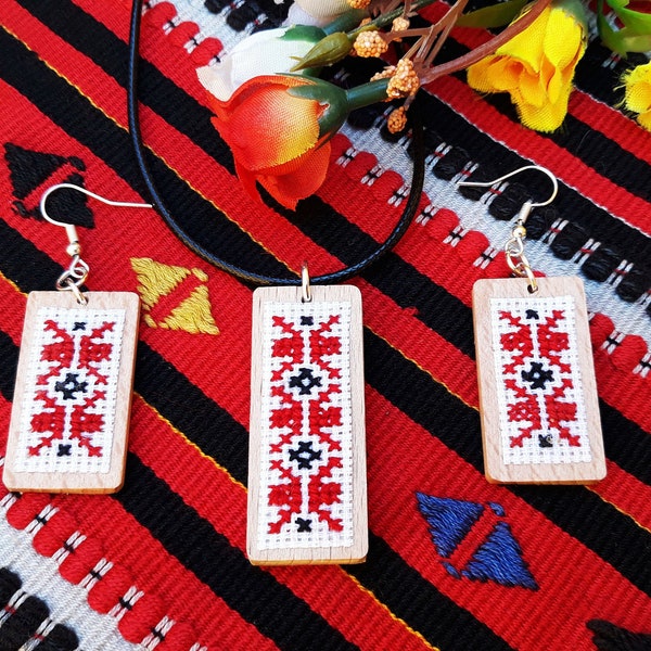 Embroidered cross-stitch jewelry, Romanian embroidery, Romanian traditional cross-stitch jewelry, Romanian bracelet necklace, Romanian gift