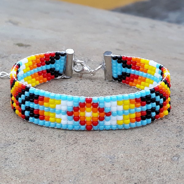 Beaded loom bracelet, Native American style bracelet jewelry, seed bead loom woven bracelet, geometric arrow bracelet, Aztec ethnic bracelet