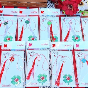 Martisor, martisoare, martisor de trébol tradicional de metal rumano, regalos rumanos, martenitsa búlgara, regalos de martisor, Rumania, Baba Marta